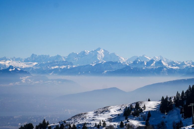 Sentier raquettes : des Bergers au Crêt de la Neige_Crozet