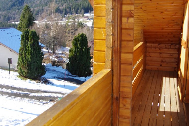 Vue balcon accès chambre